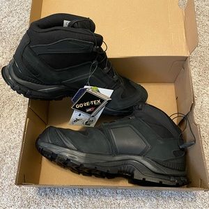 NWT Salomon XA Forces Mid Gore Tex Boots